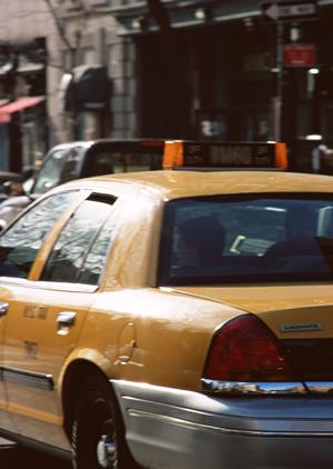 運転手の派遣に加えて企業のコストも削減します