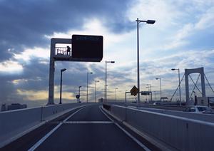 移動図書館向けの自動車を製造する会社